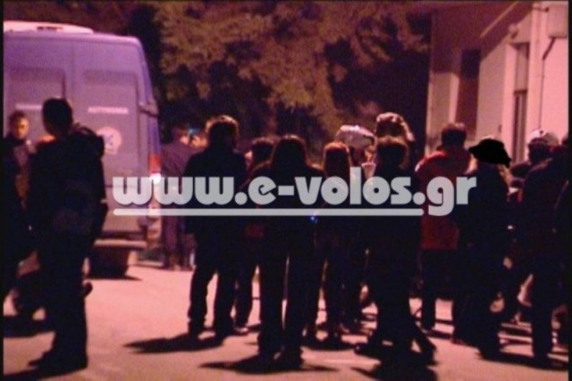 Πενήντα προσαγωγές για τα επεισόδια στο Βόλο