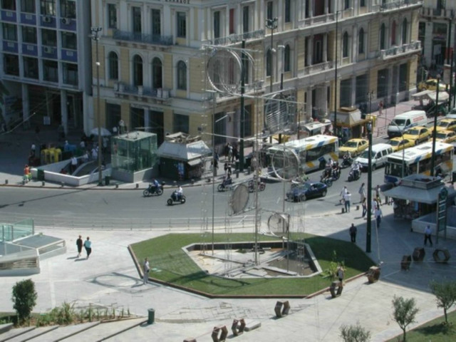 Γέμισε «μαϊμούδες»  η Ομόνοια