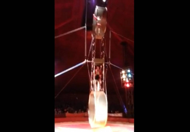 Βίντεο: To ακροβατικό του βγήκε «ξινό»!