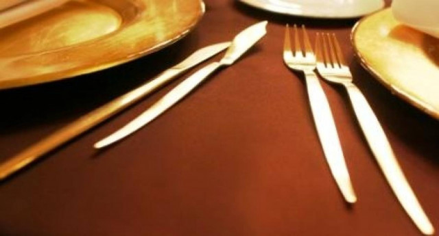 Μείωση του τζίρου σε τουριστικά καταλύματα και εστίαση