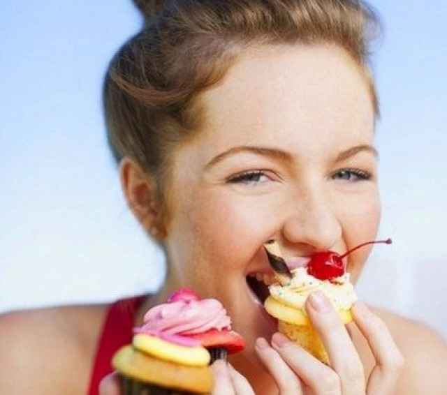 Μπορούμε να πάθουμε (σοβαρή) εξάρτηση από τα γλυκά;