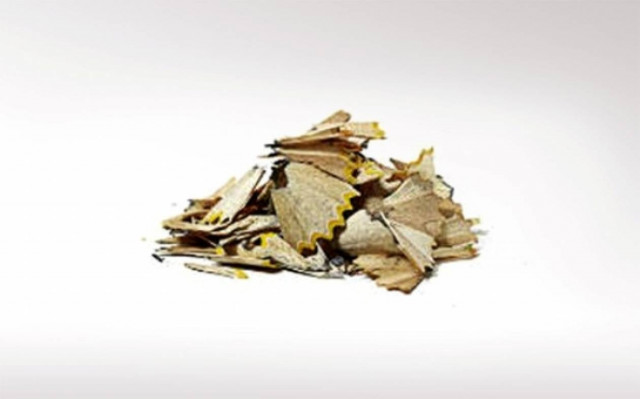 Απίστευτο: Δείτε τι έφτιαξε από ξύσματα μολυβιού!