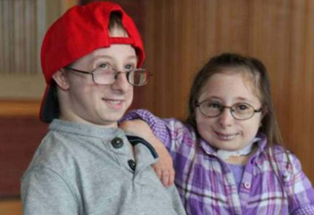 Ρεκόρ Γκίνες για τα πιο κοντά αδέλφια