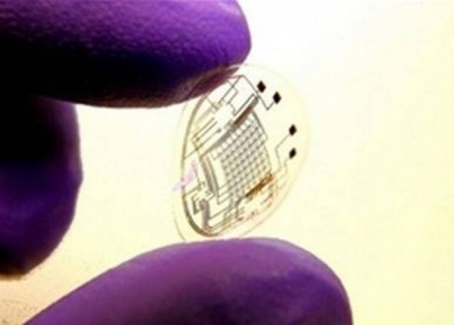 Νέα τεχνολογία εμφανίζει sms σε φακούς επαφής