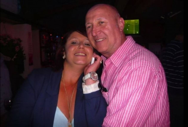 Απίστευτο: Η νύφη... πλάκωσε έναν καλεσμένο στη δεξίωση του γάμου