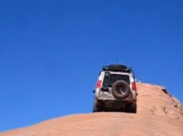 Ο χειρότερος δρόμος στον κόσμο - Δείτε τι θα πάθει το τζιπ