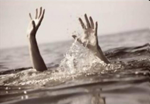 Τραγωδία: Άφησε το παιδί του να πνιγεί