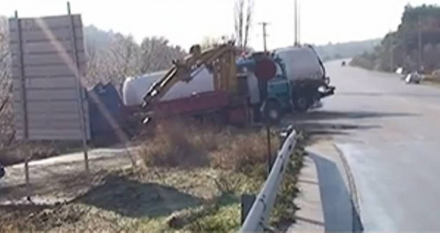 Διαδοχικές καραμπόλες στους δρόμους του Έβρου λόγω παγετού!
