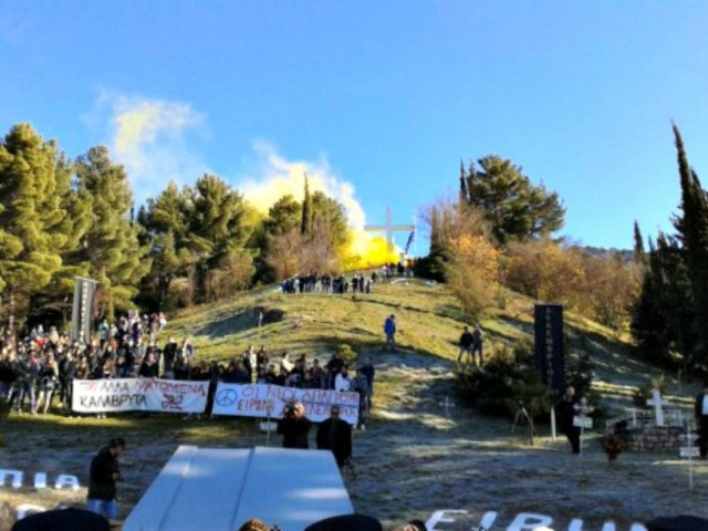 Τραγωδία στα Καλάβρυτα: Πέθανε ο αντιδήμαρχος την ώρα του Μνημόσυνου