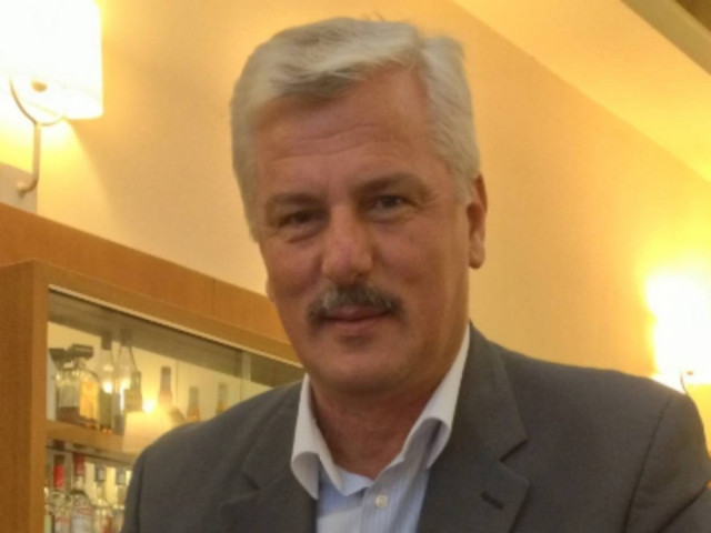 Ο Ταμήλος προτείνει 240 ευρώ μεροκάματο για τους βουλευτές!