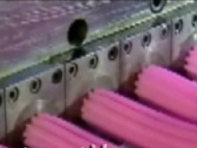 Βίντεο: Δείτε πώς κατασκευάζονται οι τσίχλες!