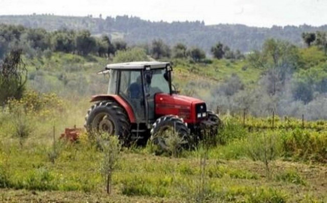 Από αύριο στους λογαριασμούς των αγροτών 1,1 δισ. ευρώ