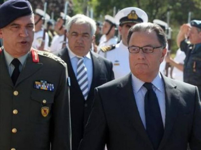 Στο Καστελόριζο ο ΥΕΘΑ και σε μονάδες των Δωδεκανήσων