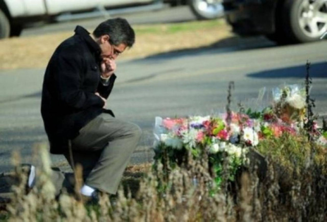 Μακελειό Κονέκτικατ: Λύγισε μέχρι και ο ιατροδικαστής