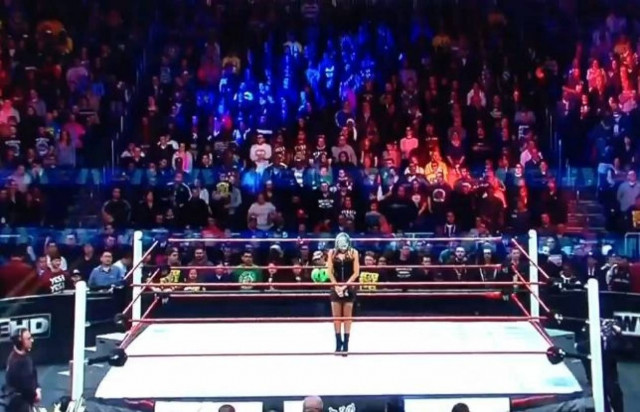 Βίντεο: To «καμπανάκι» χτύπησε 26 φορές για τα θύματα του μακελειού