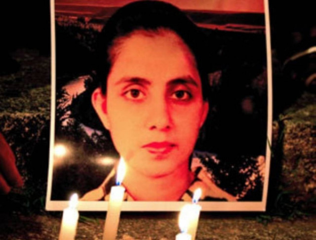 Την ευθύνη της αυτοκτονίας της έριξε στους δύο παρουσιαστές