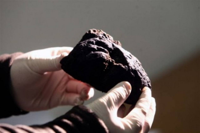 Περίεργο πέτρωμα έπεσε από τον ουρανό του Παλέρμο