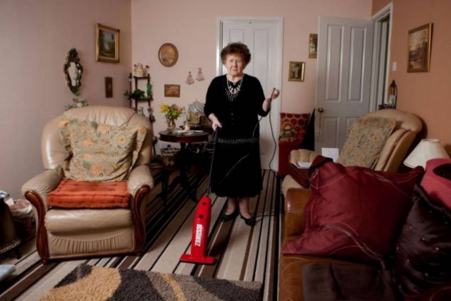 ΑΠΙΣΤΕΥΤΟ: Ακούει συνέχεια στο μυαλό της το τραγούδι «Happy Birthday»