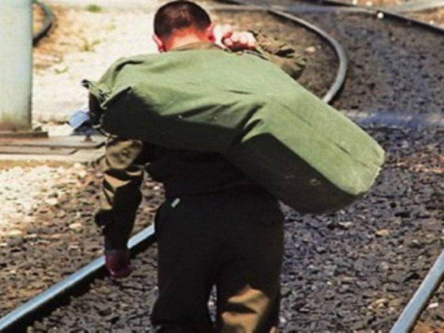 Κατάργηση της στρατιωτικής θητείας ζητά η Κομισιόν