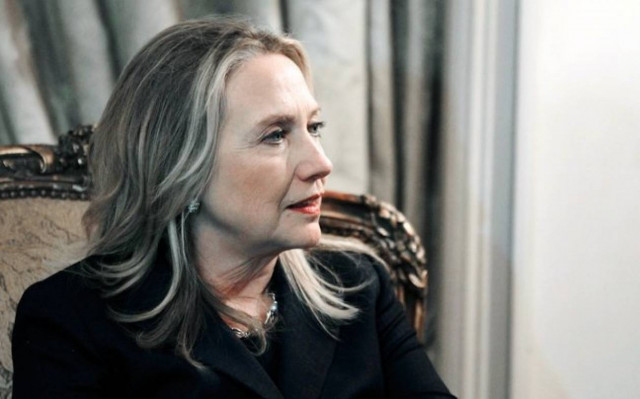 Χ. Κλίντον: Αποχή από τα αεροπλάνα μετά την κατάρρευση