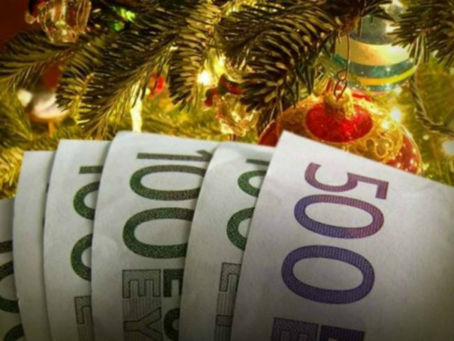 Το status για το Δώρο Χριστουγέννωνn που σαρώνει στο Facebook