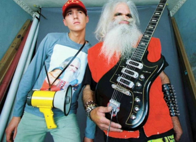 Δείτε έναν παππού...ατίθασο νιάτο!(pics)