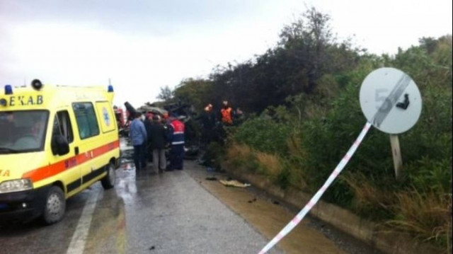 Θανατηφόρο τροχαίο στον κόμβο της Τιθορέας