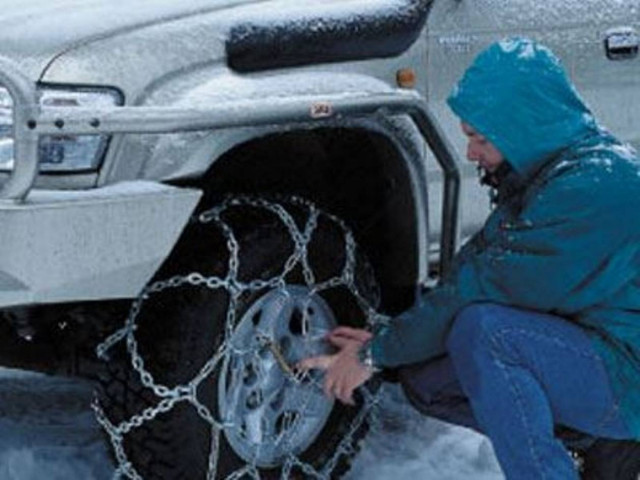 Με αλυσίδες η κυκλοφορία στην ορεινή Κορινθία