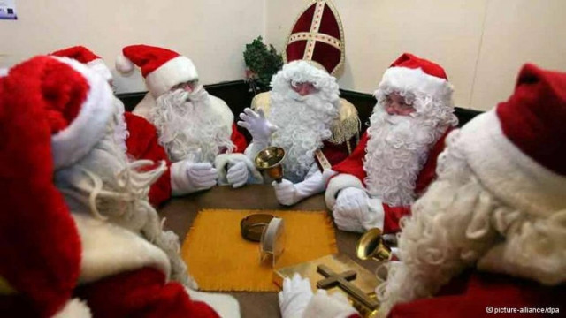 Αϊ Βασίλης με δίπλωμα