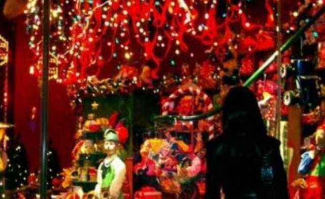 Το εορταστικό ωράριο των καταστημάτων έως την Πρωτοχρονιά