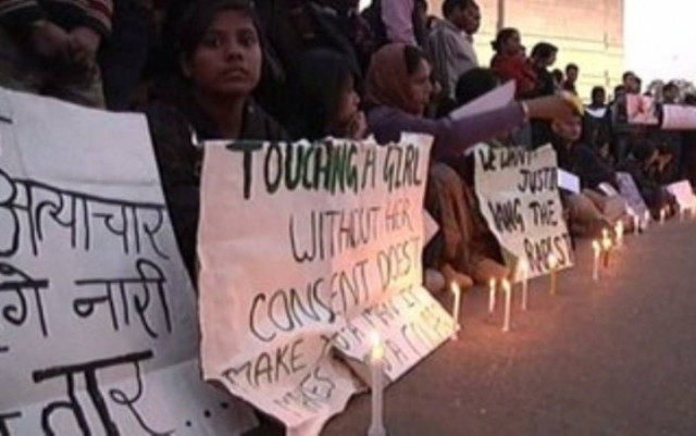 Φώναξαν δυνατά «κρεμάστε τους βιαστές»