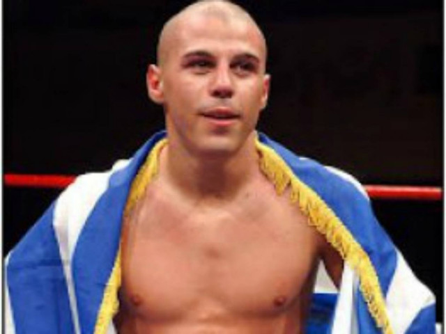 Δείτε πώς είχε κάνει ο Ζαμπίδης το πρόσωπο αντιπάλου του! (pics)