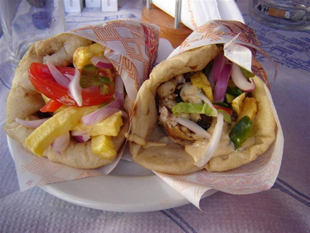 Greek σουβλάκι τώρα και στην Κίνα!