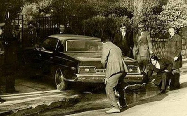 23/12/1975: Σαν σήμερα το πρώτο χτύπημα της «17 Νοέμβρη»