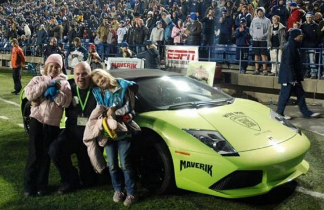 Κέρδισε την Lamborghini και 6 ώρες μετά την κατέστρεψε