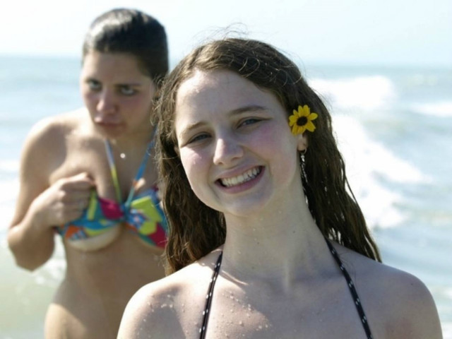 ΔΕΙΤΕ: Τα Photobombs του 2012 με τα οποία θα γελάμε πάντα!