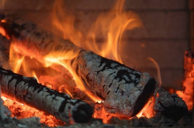 ΣΟΚ! Καίγονται ηλικιωμένοι στην 'Ηπειρο με τα τζάκια