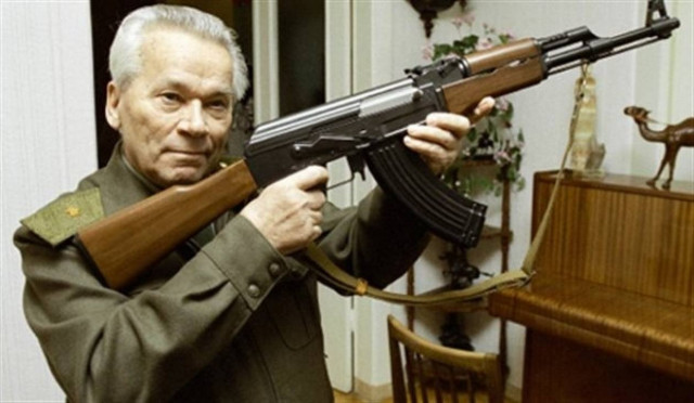 Έπαθε έμφραγμα ο Μ.Καλάσνικοφ