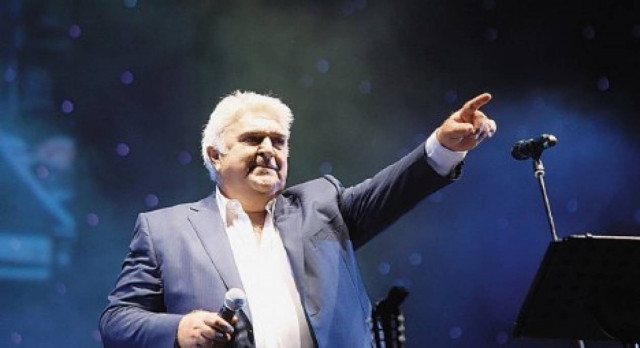 Δύσκολες γιορτές για τον Πασχάλη Τερζή!