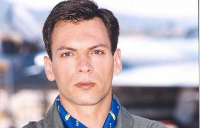 Βίντεο: Θρήνος στην κηδεία του ηθοποιού Δημήτρη Βογιατζή