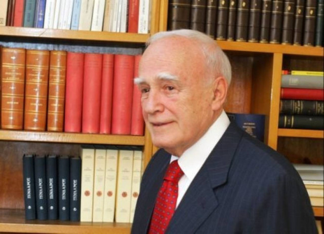 Επίθεση ΠΑΣΟΚ σε Χρυσή Αυγή για τους χαρακτηρισμούς προς Κ. Παπούλια