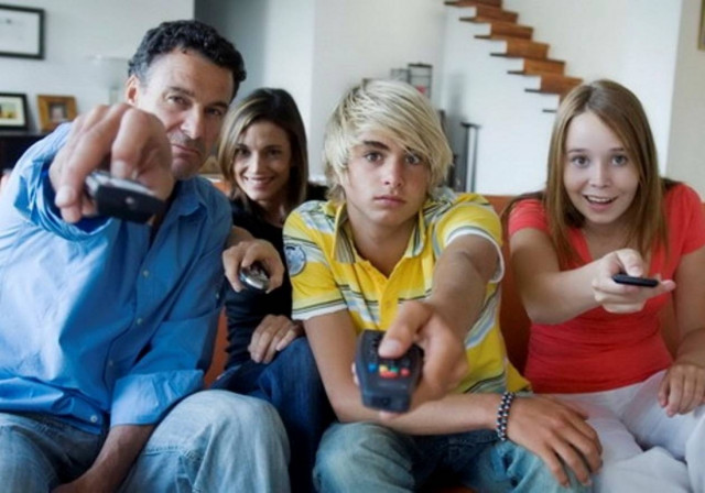 Χάνουμε 2 εβδομάδες από τη ζωή μας ψάχνοντας το τηλεκοντρόλ!