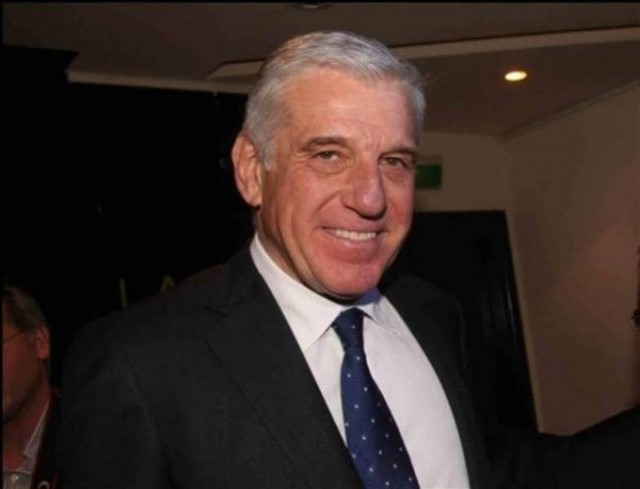 Στο Κολωνάκι ο Γιάννος Παπαντωνίου