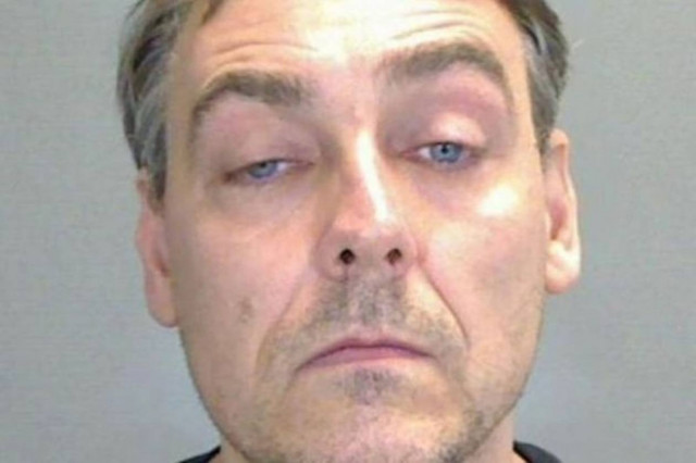 Σοκ: Παιδόφιλος ζούσε σε ντουλάπι δημοτικού σχολείου!