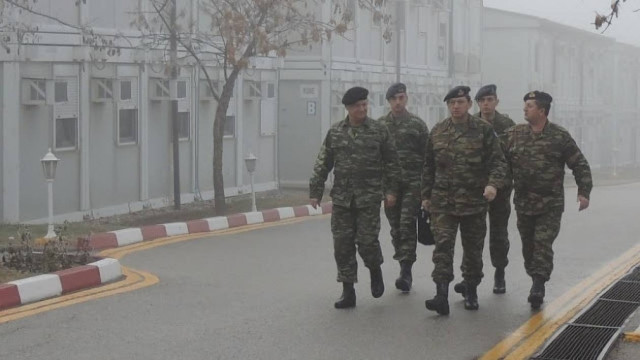 Επίσκεψη Α/ΓΕΣ σε στρατόπεδο της Πρίστινα