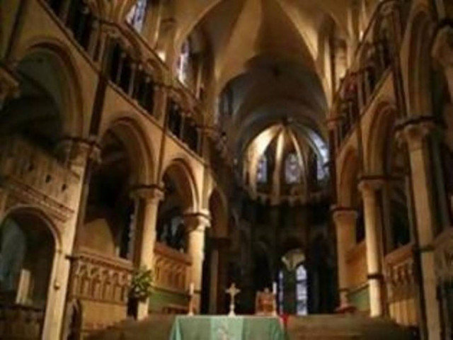 Γκέι επίσκοποι και με το νόμο στην Αγγλία