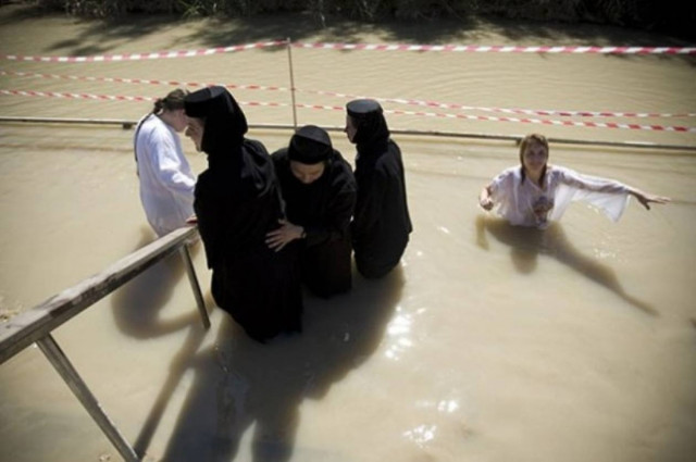 Ο Ιορδάνης ποταμός μοιάζει να «αργοπεθαίνει» (pics)