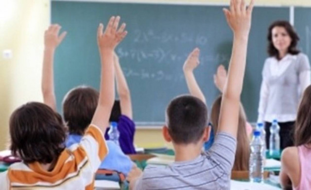 Την Τρίτη η επιστροφή στα σχολεία