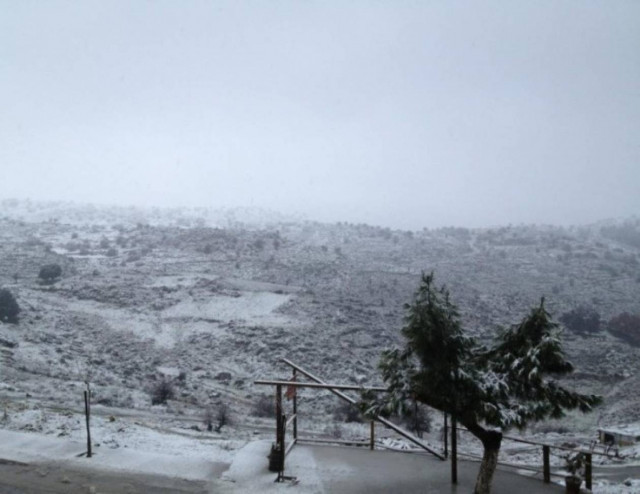 Εγκλωβίστηκαν επισκέπτες λόγω του χιονιού