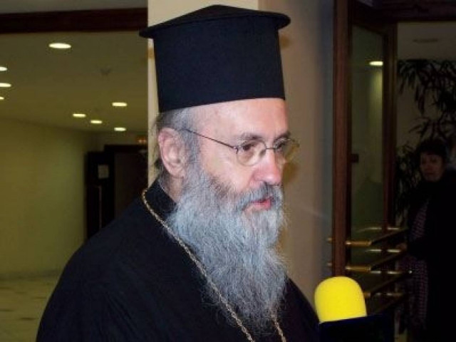 Μητροπολίτης έφυγε από τον αγιασμό γιατί ο άνδρας που βούτηξε ήταν…